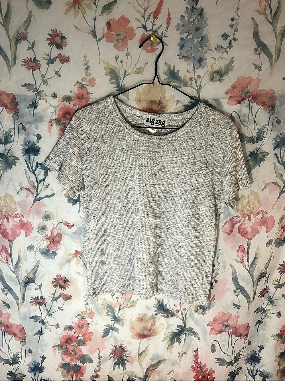 Vintage zig zag Gray Short Sleeve Tee Size Medium